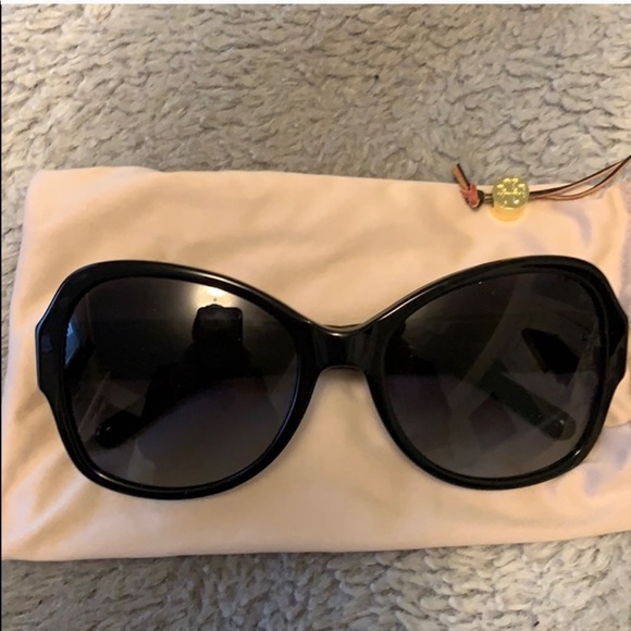 Tory Burch Accessories - Tory Burch Sunglasses Black DK Tortoise Polarized